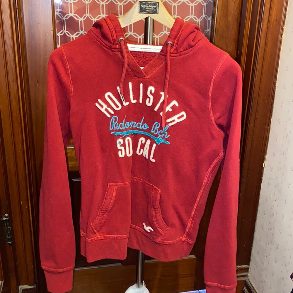 LIKE NEW Hollister Hooded Sweatshirt